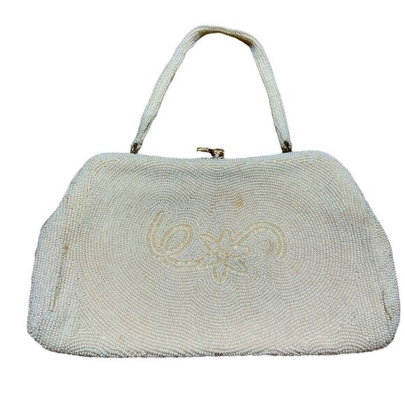 Mini vintage beaded White clutch with gold kiss lock - Picture 1 of 8